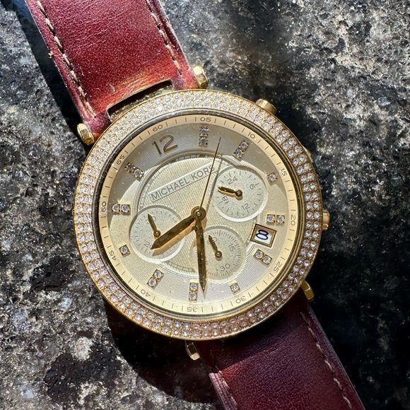 Michael Kors Parker Watch - Picture 6 of 6